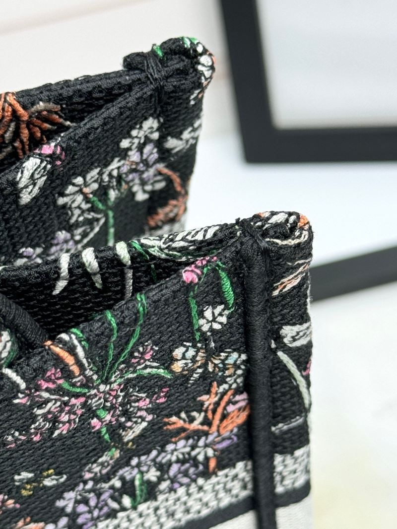 chr1st1an D10r shopping bags